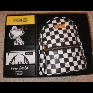Peanuts Black and White Checkered 3 Piece Gift Set